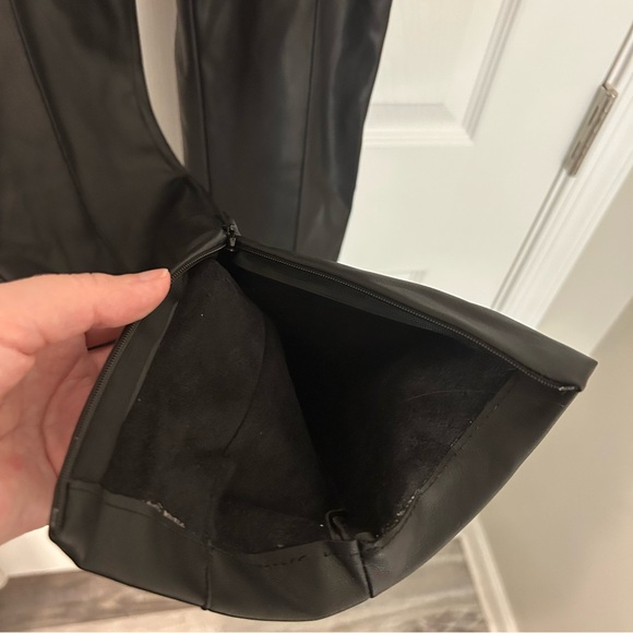 Zara Faux Leather Cigarette Leggings, M‎ - Picture 10 of 13